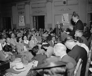 Lcgr1305 Prints: Senator Burton Wheeler speaks at peace rally. Washington, D.C. June 8, 1940