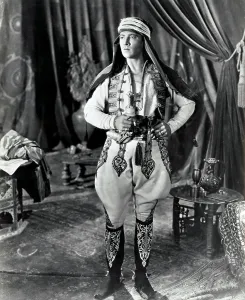 Arabian Prints: THE SHEIK, Rudolph Valentino, 1921