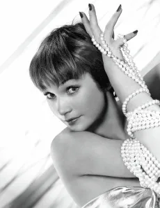 Maclaine Prints: Shirley MacLaine, 1959