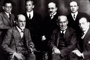 Philosopher Prints: SIGMUND FREUD with contemporaries.. Courtesy: CSU Archives / Everett Collection