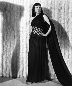 Images Dated 20th April 2015: SIREN OF ATLANTIS, Maria Montez, in a gown by Jean Schlumberger, 1949