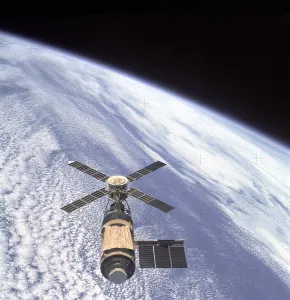 Nasa Prints: Skylab Orbital Workshop in Earth orbit