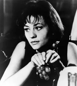 Annie Prints: SMOG, Annie Girardot, 1962