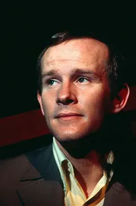 THE SMOTHERS BROTHERS COMEDY HOUR, Tom Smothers, (1969), 1967-70