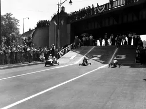 Images Dated 21st February 2007: Soap box derby, 1946. Courtesy: CSU Archives/Everett Collection