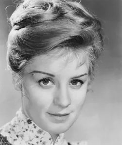 SONS AND LOVERS, Mary Ure, 1960, TM & Copyright 20th Century Fox Film Corp./courtesy Everett Collection