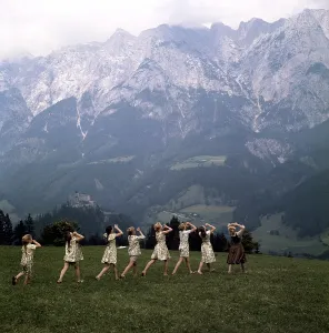 Angela Prints: THE SOUND OF MUSIC, from left: Kym Karath