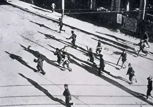 Social Movement Prints: Spain (1917). General strike. Repression of the army