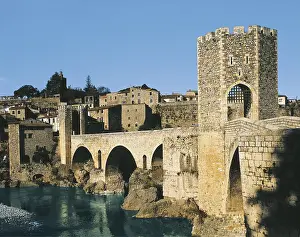 Robust Prints: SPAIN. CATALONIA. GERONA. Besalu