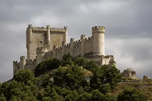 Cloudy Prints: SPAIN. Penafiel. View of the castle of Penafiel