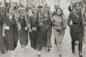 Spanish Civil War (1936-1939). Volunteers of popular militia going to the Aragonese front (July 1936). AISA/Everett Collection**US SALES ONLY**