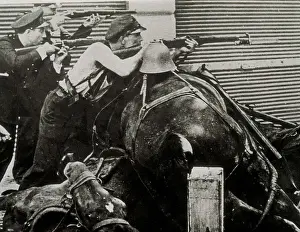 Spanish Civil War. Fights in Barcelona (19th July 1936). Photo by Agust Centelles. AISA/Everett Collection**US SALES ONLY**