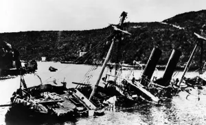 Images Dated 10th March 2007: Spanish fleet sunk bay the U.S