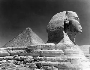Egypt Prints: Sphinz and Cheops Pyramid at Giza, Egypt. Courtesy CSU Archives/Everett Collection