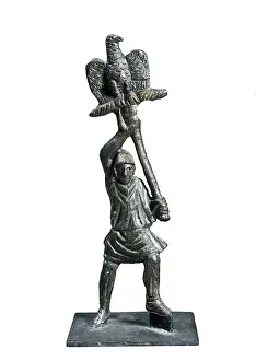 Insignia Prints: Standard bearer (aquilifer) of the Roman legions (1st c)
