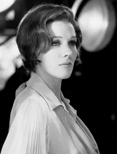 Images Dated 11th December 2013: STAR!, Julie Andrews, on-set, (June 1967)