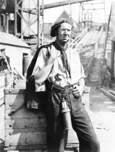 Redgrave Prints: THE STARS LOOK DOWN, Michael Redgrave, 1940