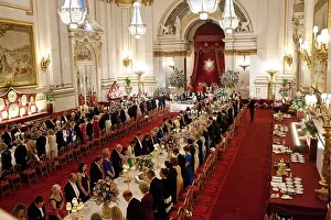 Monarchs Prints: State Banquet for President Barack Obama hosted by Queen Elizabeth II at Buckingham Palace