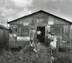 Harvesters Prints: Store displaying sign, Colored Only