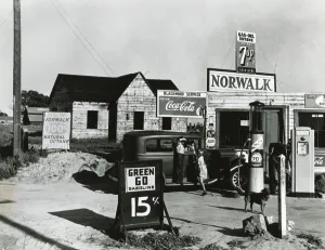 Business Prints: Store near a San Joaquin Valley shack town community of migrant workers