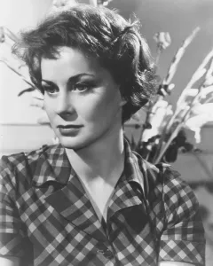 THE STRANGER'S HAND, (aka LA MANO DELLO STRANIERO), Alida Valli, 1954