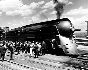 Images Dated 12th May 2007: A streamliner train in Albany, New York