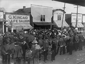 Audience Prints: A street evangelist, holds a temperance meeting in front of saloon in Carlin