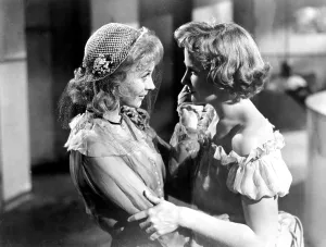 Veiled Hat Prints: A STREETCAR NAMED DESIRE, from left: Vivien Leigh, Kim Hunter, 1951