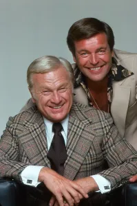 Eddie Prints: SWITCH, from left: Eddie Albert, Robert Wagner, 1975-1978