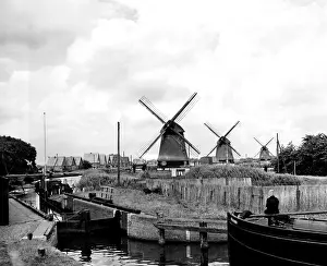 Windmill Prints: This sylvan dutch country scene near Alkmaar