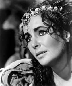 Images Dated 8th September 2014: THE TAMING OF THE SHREW, Elizabeth Taylor, 1967