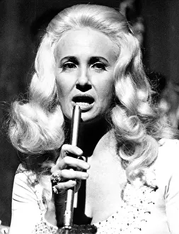 Country Music Prints: Tammy Wynette, circa early 1970s. Courtesy: CSU Archives / Everett Collection