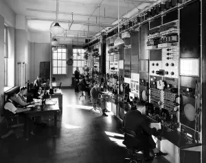 Controls Prints: The telephone company's General Control Office