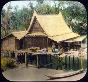 Images Dated 6th March 2008: Thailand, home on canal, Bangkok