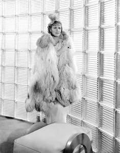 Images Dated 29th October 2014: THEODORA GOES WILD, Irene Dunne, 1936