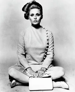 1960s Fashion Prints: THOMAS CROWN AFFAIR, Faye Dunaway, 1968