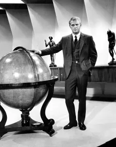 THE THOMAS CROWN AFFAIR, Steve McQueen, 1968, globe