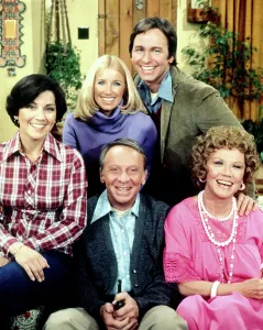 THREE'S COMPANY, rear from left: Suzanne Somers, John Ritter, foreground from left: Joyce DeWitt, Norman Fell, Audra Lindley (Season 1), 1977-84