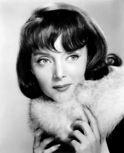 Images Dated 28th August 2013: A TICKLISH AFFAIR, Carolyn Jones, 1963
