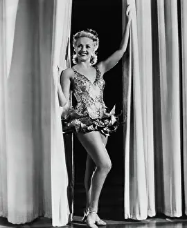 Images Dated 15th May 2019: TIN PAN ALLEY, Betty Grable, 1940