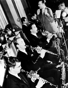 Tommy Dorsey conducts his orchestra, 1937. Courtesy: CSU Archives/Everett Collection