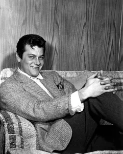 Sitting Prints: TONY CURTIS, portrait circa 1955
