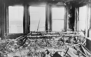 Sweatshops Prints: Triangle Shirtwaist Factory interior