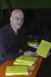 Daniel Prints: TUBAUDaniel. Writer. 2007. Oscar Elias/AISA/Everett Collection (184763)**US SALES ONLY**