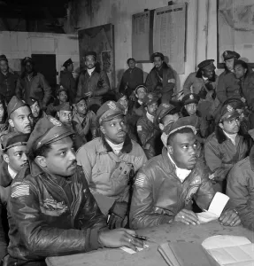 Images Dated 2nd August 2007: Tuskegee airmen attend a briefing in Ramitelli