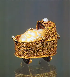 Decorative Objects Prints: Unknown artist, Crib and Child