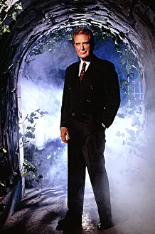 Smoke Prints: UNSOLVED MYSTERIES, Robert Stack, 1987