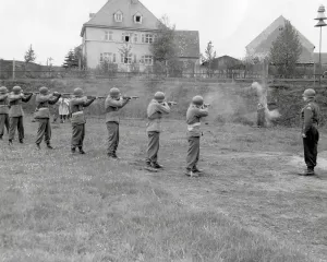 Lcgr1406 Prints: U.S. Army firing squad executed Richard Jarozik in Kitzingen