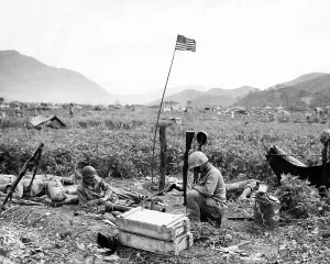 Images Dated 19th May 2007: U.S. Marines in Korea during the Korean War