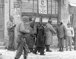 Belgium Prints: U.S. military personnel revisiting Bastogne